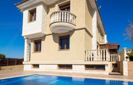 Villa in Limassol with 4 bedroom, Parekklisia for 670,000 €