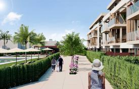 Modern apartments in a new residence with a large artificial lake and beaches, Los Alcázares, Spain for 275,000 €