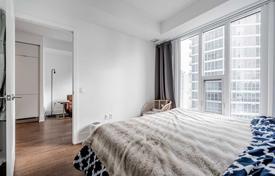 Apartment – York Street, Old Toronto, Toronto,  Ontario,   Canada for C$1,019,000
