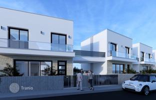3-bedroom villa 120 m² in Mouttagiaka for 546,000 €