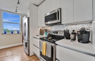 2-bedroom apartments in condo 119 m² in Hollywood for $315,000