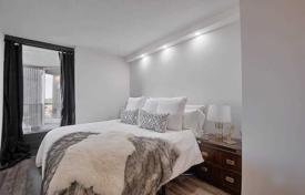 Apartment – Lake Shore Boulevard West, Etobicoke, Toronto,  Ontario,   Canada for C$987,000
