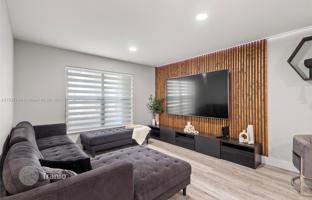 2-bedroom apartments in condo 102 m² in Coconut Creek for $340,000