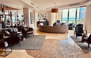 1-bedroom apartments in condo 92 m² in Collins Avenue for $590,000