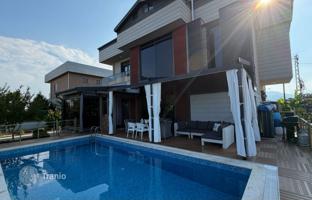 House 400 m² in Döşemealtı for 25,682,000 TRY