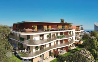 Modern residential complex with a garden and a parking 600 m from the sea, Villeneuve-Loubet, Cote d'Azur, France for From 305,000 €
