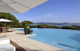 Detached house – Saint-Tropez, Côte d'Azur (French Riviera), France for 50,000 € per week