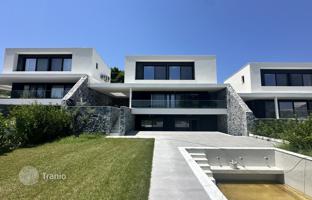 5-bedroom villa 198 m² in Pefkochori for 880,000 €