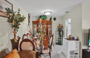 Apartment 351 m² in Margate for $1,300,000