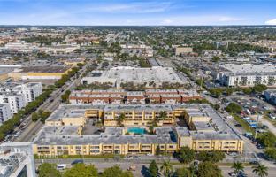 2-bedroom apartments in condo 84 m² in Hialeah for $260,000
