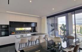 Apartment (Penthouse) in Mesa Geitonia, Limassol for Sale for 900,000 €
