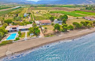 House with a good plot and a garage on the first line from the sea, Argolis, Peloponnese, Greece for 750,000 €
