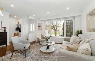 8-bedroom townhouse in York for C$1,408,000