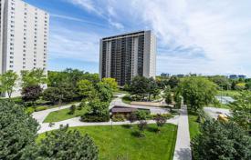 Apartment – Etobicoke, Toronto, Ontario,  Canada for C$1,027,000