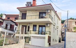 6-bedroom house 273 m² in Pefkochori for 590,000 €