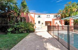 Townhome – Coral Gables, Florida, USA for $3,000,000