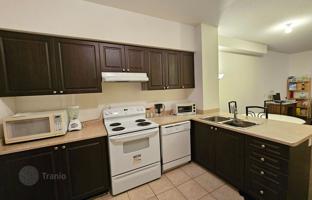 7-bedroom townhouse in Kingston Road for C$1,115,000