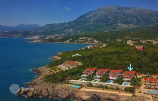 Complex of 4 villas on the seafront, Uteha, Bar Riviera, Montenegro for 1,400,000 €