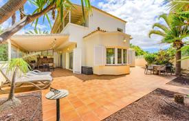 Stylish villa with a pool and a garden next to the golf course in Playa de las Americas, Tenerife, Spain for 1,750,000 €