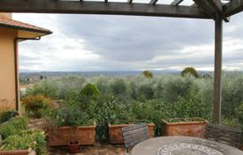 Luxury villa for sale in Lucignano Tuscany for 880,000 €