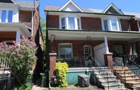 Terraced house – Pacific Avenue, Toronto, Ontario,  Canada for C$1,444,000