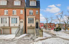 Townhome – Gerrard Street East, Toronto, Ontario,  Canada for C$1,012,000