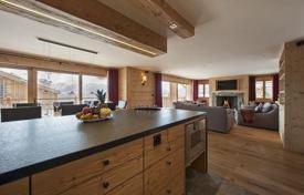 Apartments to rent in Valais. The chalet with 4 bedrooms, a living room, a balcony, a jacuzzi and a ski room, Verbier, Switzerland Apartments to rent in Valais. The chalet with 4 bedrooms, a living room, a balcony, a jacuzzi and a ski room, Verbier, Switzerland