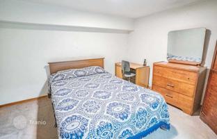 2-bedroom townhouse in Old Toronto for 900,000 €