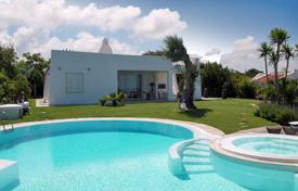 Luxury villa with a large garden, a swimming pool and a direct access to the sea, Ostuni, Italy for 6,200 € per week