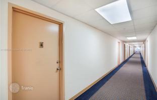 2-bedroom apartments in condo 102 m² in Sunny Isles Beach for $420,000
