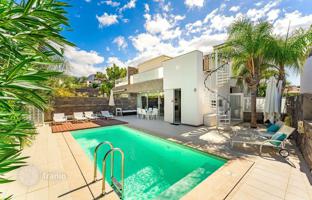 6-bedroom villa 521 m² in Costa Adeje for 3,200,000 €