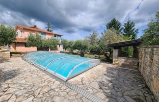 4-room house 200 m² in Marcana for 700,000 €