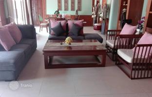 4-bedroom villa 790 m² in Phuket Town for 399,000 €