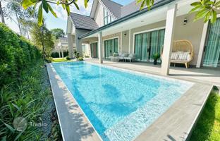 4-bedroom villa 458 m² in Pattaya for $414,000