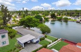 Townhome – Hallandale Beach, Florida, USA for $775,000