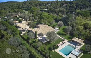 5-bedroom cottage in Mougins for 5,995,000 €