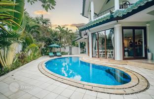 3-bedroom villa 280 m² in Karangasem District for $350,000