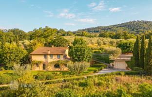 4-bedroom country house 572 m² in Cetona for 1,750,000 €