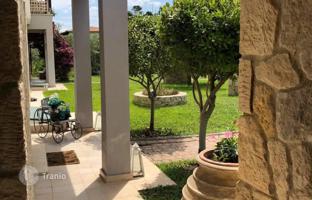 3-bedroom villa 160 m² in Pefkochori for 750,000 €