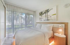 Condo – Miami Beach, Florida, USA for $3,990,000