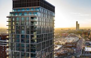 Prestigious complex 75 Park Lane on the banks of the Hudson River in Jersey City, New Jersey, USA for From $769,000