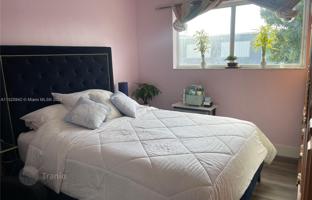 3-bedroom house 159 m² in Hialeah for $450,000