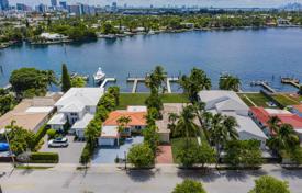Townhome – Stillwater Drive, Miami Beach, Florida,  USA for $3,475,000