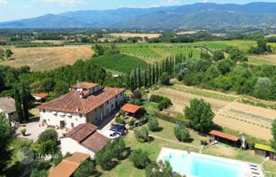 16-bedroom villa 2,500 m² in Terranuova Bracciolini for 1,950,000 €