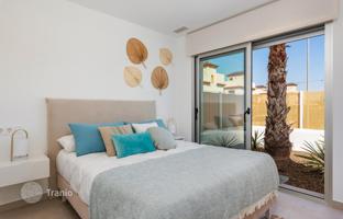 3-bedroom cottage 90 m² in Dolores for 300,000 €