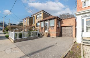 7-bedroom house in York for C$1,289,000