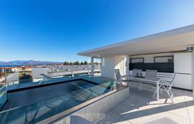 Prestigious apartment with a private pool and a magnificent view of Lake Garda, San Benedetto di Lugana, Italy for 949,000 €