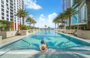 3-bedroom apartments in condo 140 m² in Edgewater (Florida) for $980,000