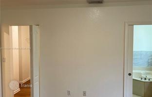 3-bedroom apartments in condo 161 m² in Miami Gardens for $410,000