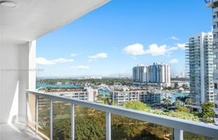 2-bedroom apartments in condo 137 m² in Island Avenue for $1,100,000